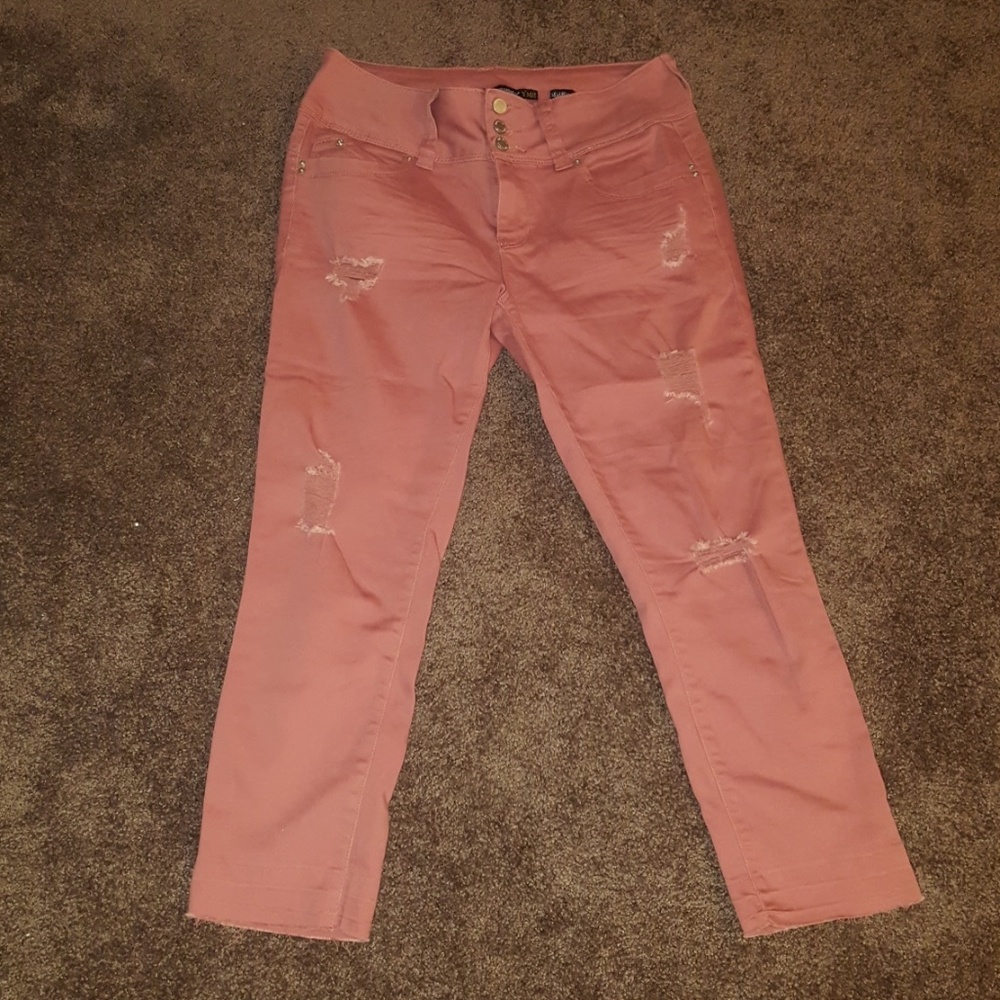 Mid Rise Distressed Capri Pants